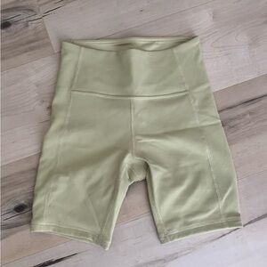 Ribbed high rise contour short in dew green.